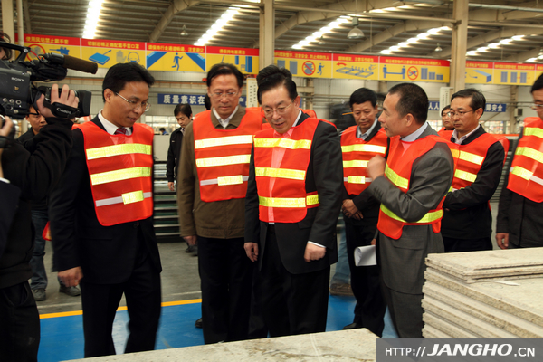 骆琳莅临ok138cn太阳集团幕墙视察调研